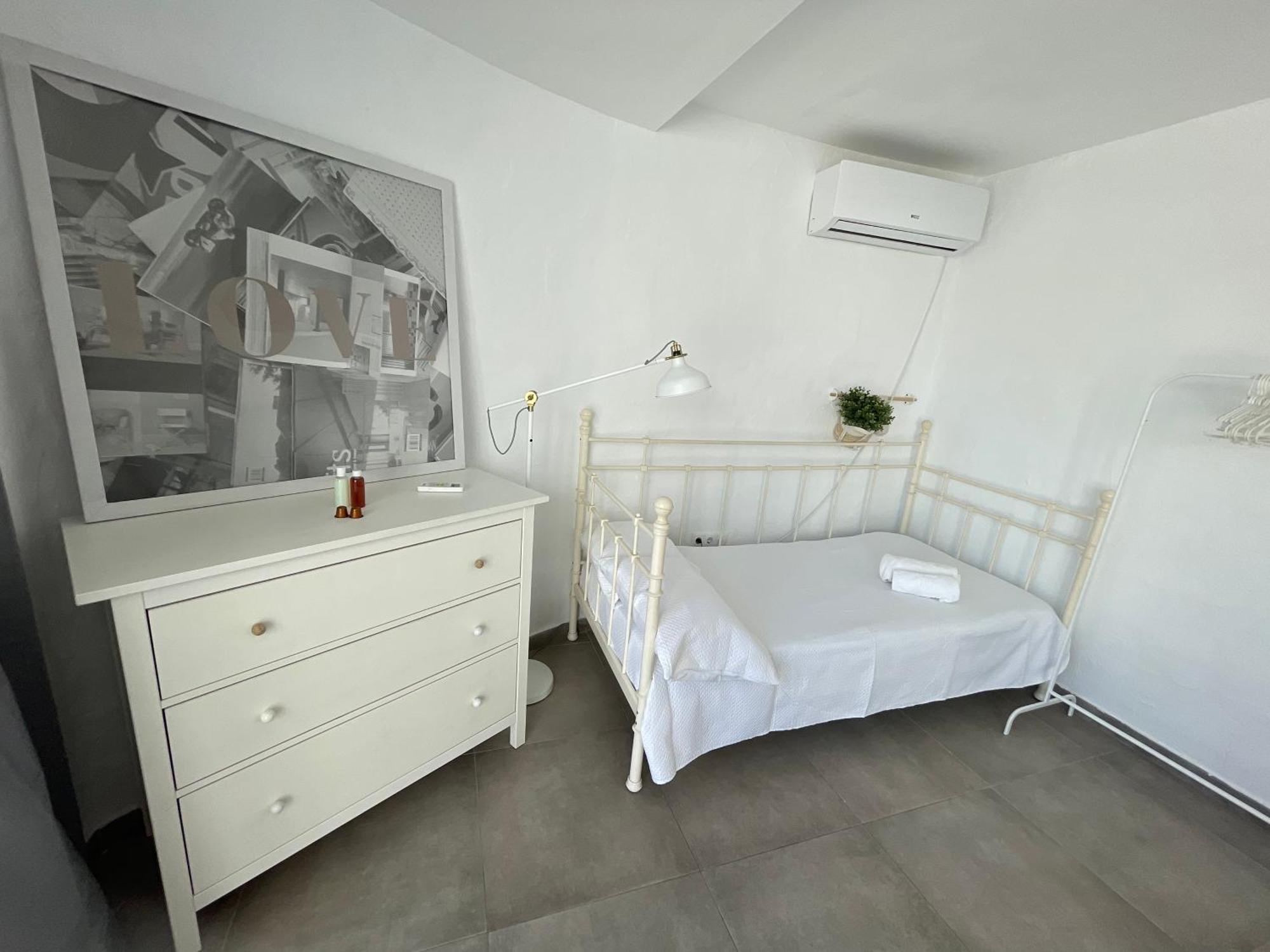 Mediterranean House - Habitaciones Privadas En Casa Compartida Mairena del Aljarafe Buitenkant foto